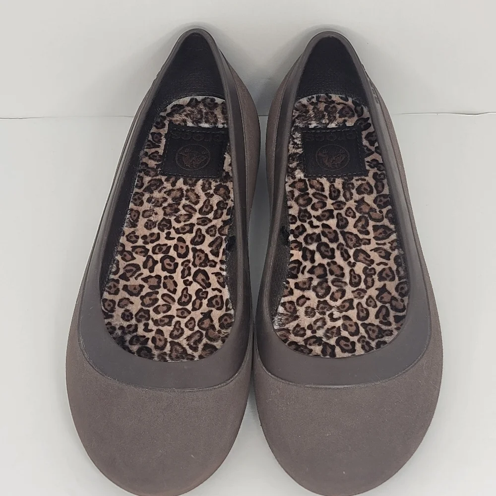 CROCS Brown Women's‎ Ballet Flats SIZE 7. #1640
